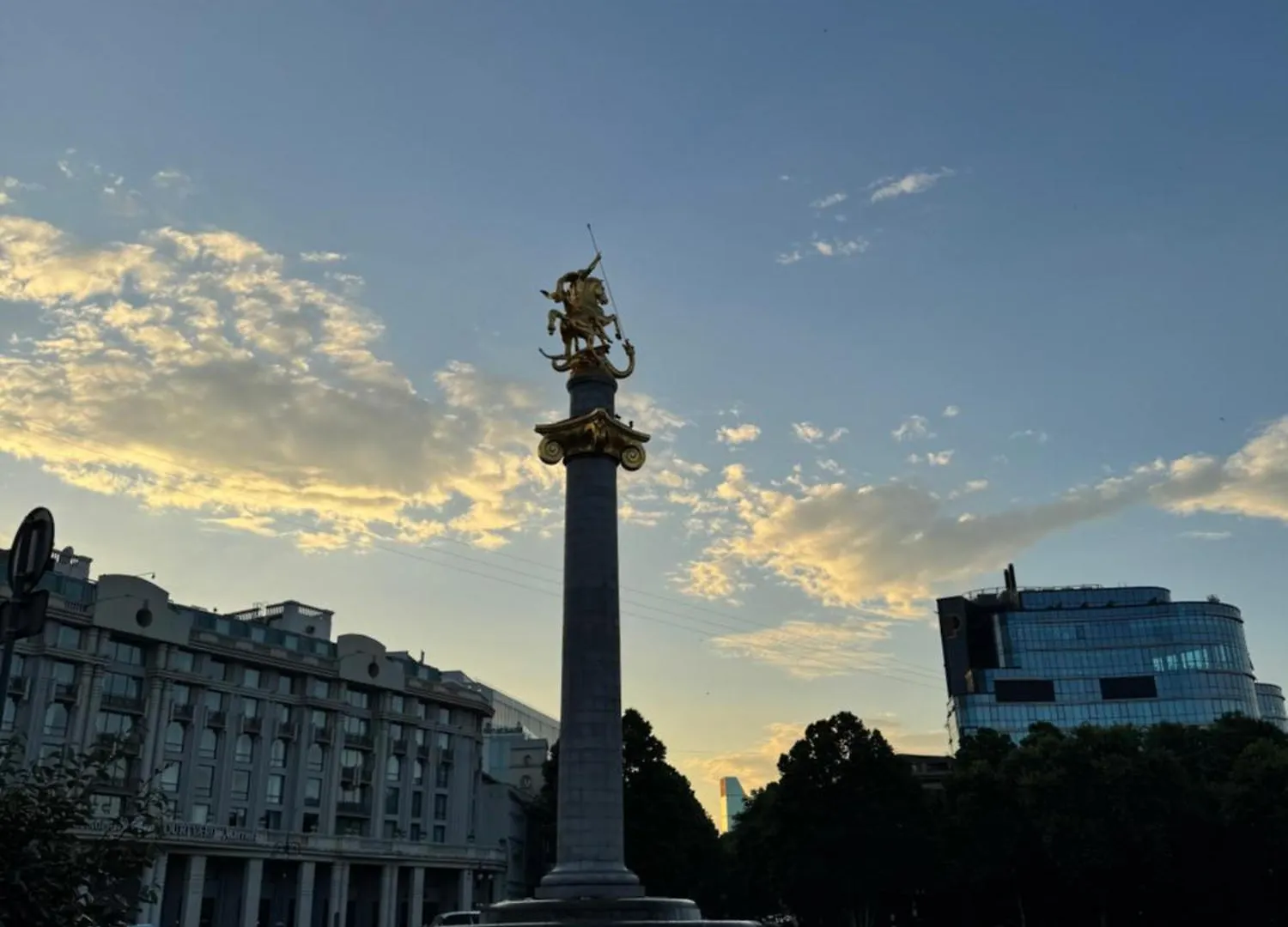 Old Tbilisi, Freedom Squareアパートメント 0*, ティビリシ グルジア